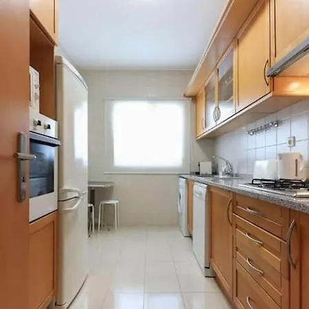 Appartement Parque Nacoes Flat W Parking Lisboa