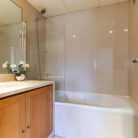 Parque Nacoes Flat W Parking Appartement Lisboa